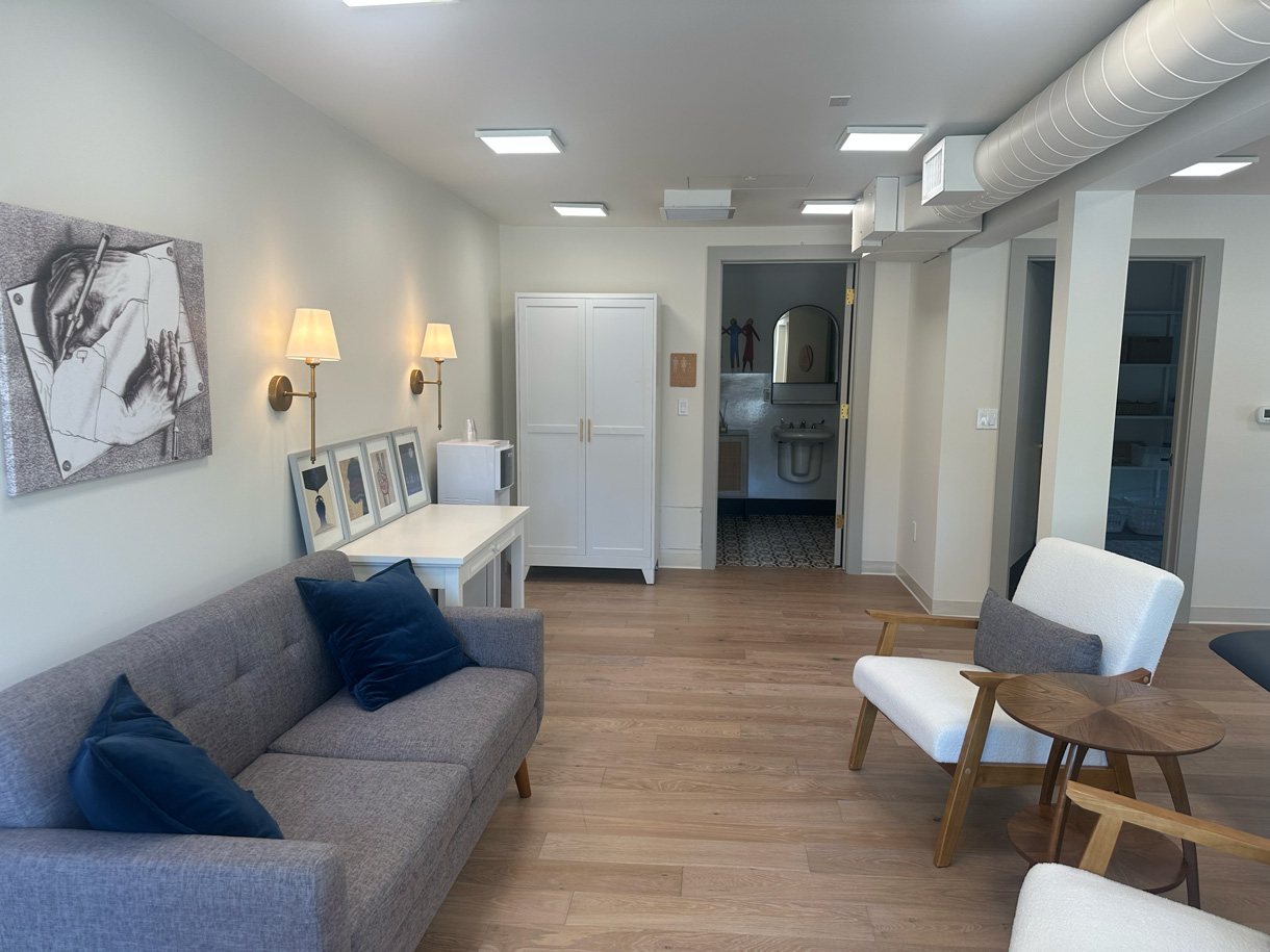 Waiting room at Thrive Hand Therapy clinic in Los Gatos, California